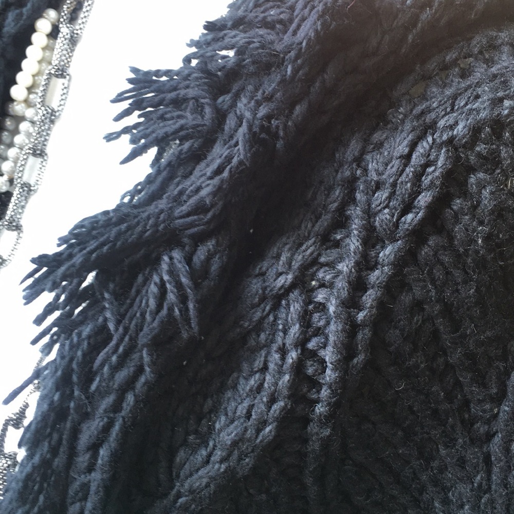 Sweater - Picture 2 of 4
